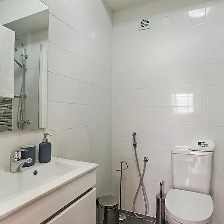 Bmyguest - Graca River View Ii Апартаменти